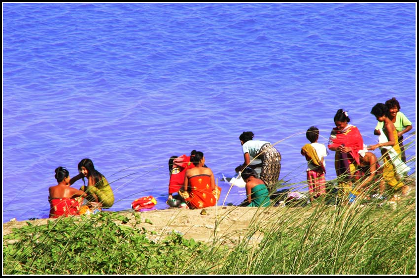 chatting at the Irrawaddy-river shore