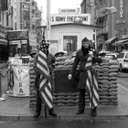 Checkpoint Charlie / Berlin