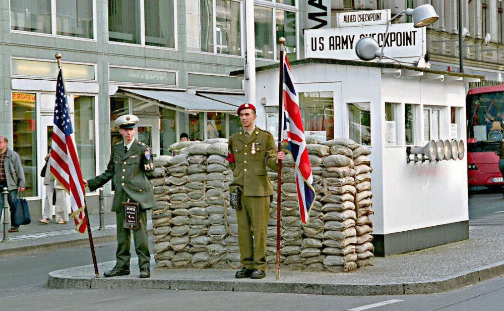 checkpointcharlie statisten