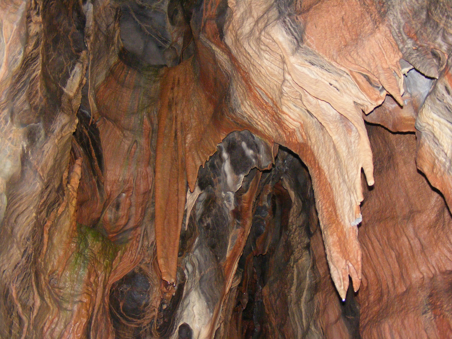 cheddar gorge caves