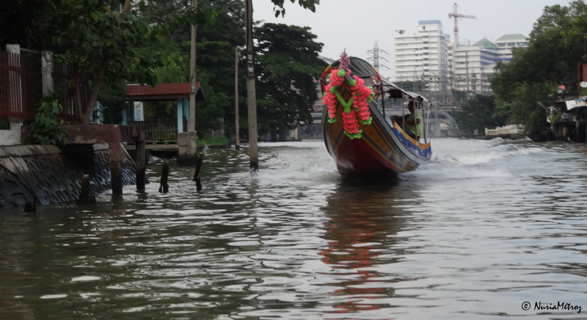 CHEMINS DE THAILANDE- Sur les canaux de Bangkok