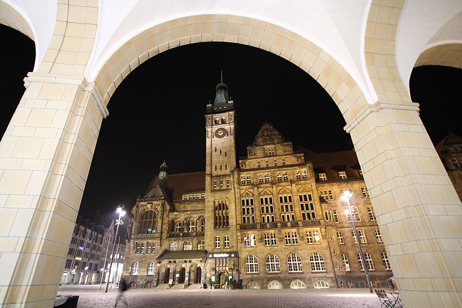 Chemnitz Neues Rathaus (erbaut 1908–1911) bei Nacht