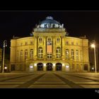 Chemnitzer Opernhaus bei Nacht