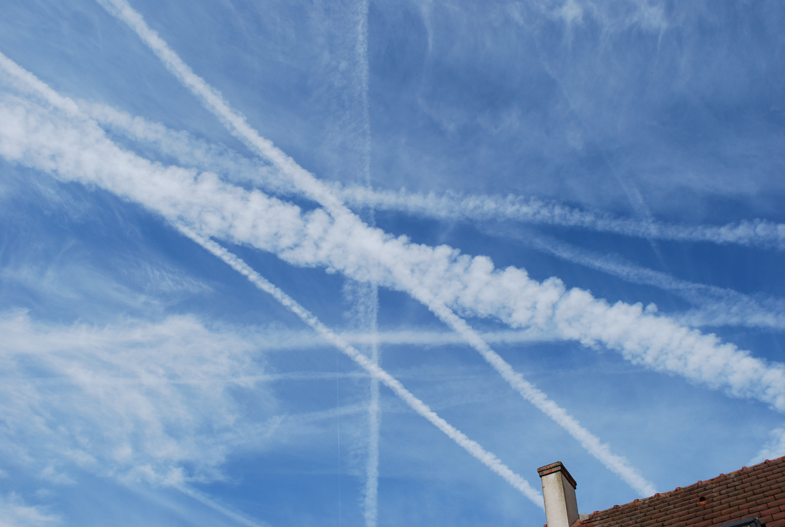 Chemtrails la peste venue du ciel....