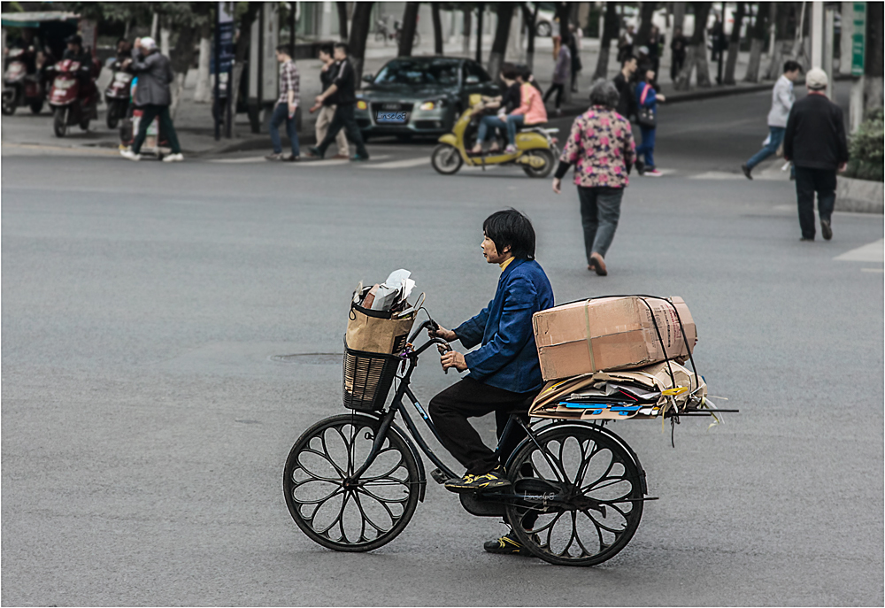 ... Chengdu mobil ...