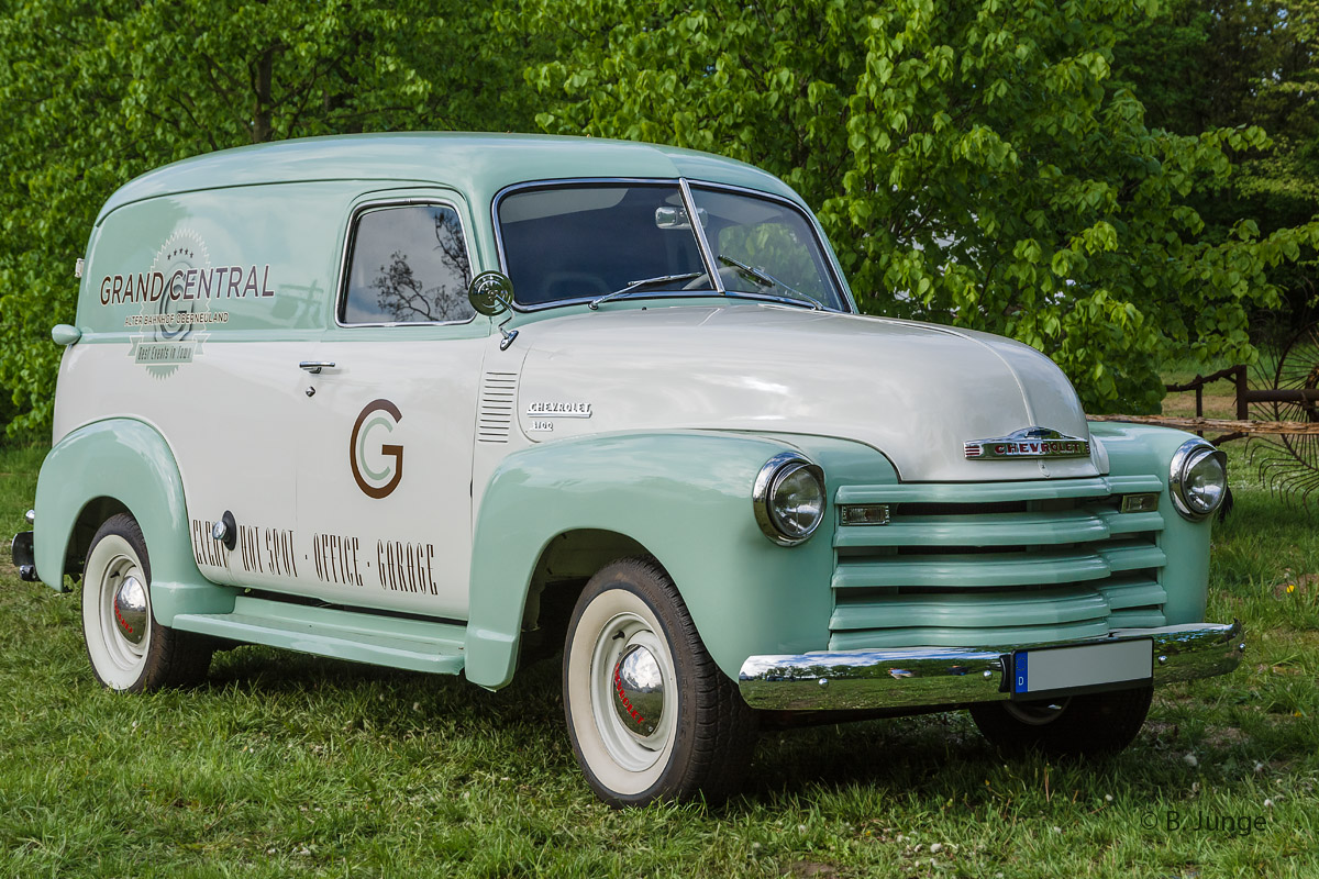 Chevrolet 3100 Van