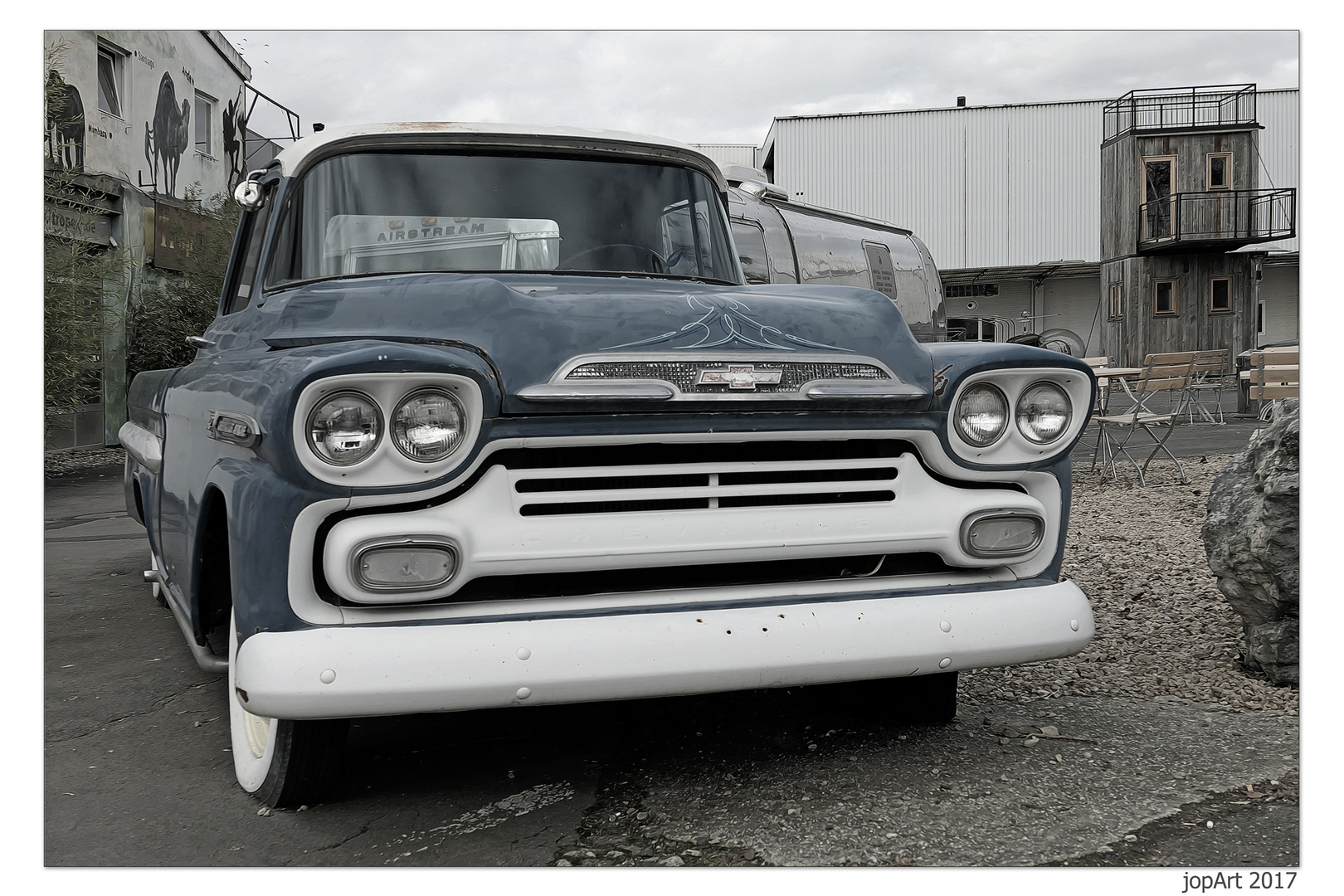 Chevrolet Apache...