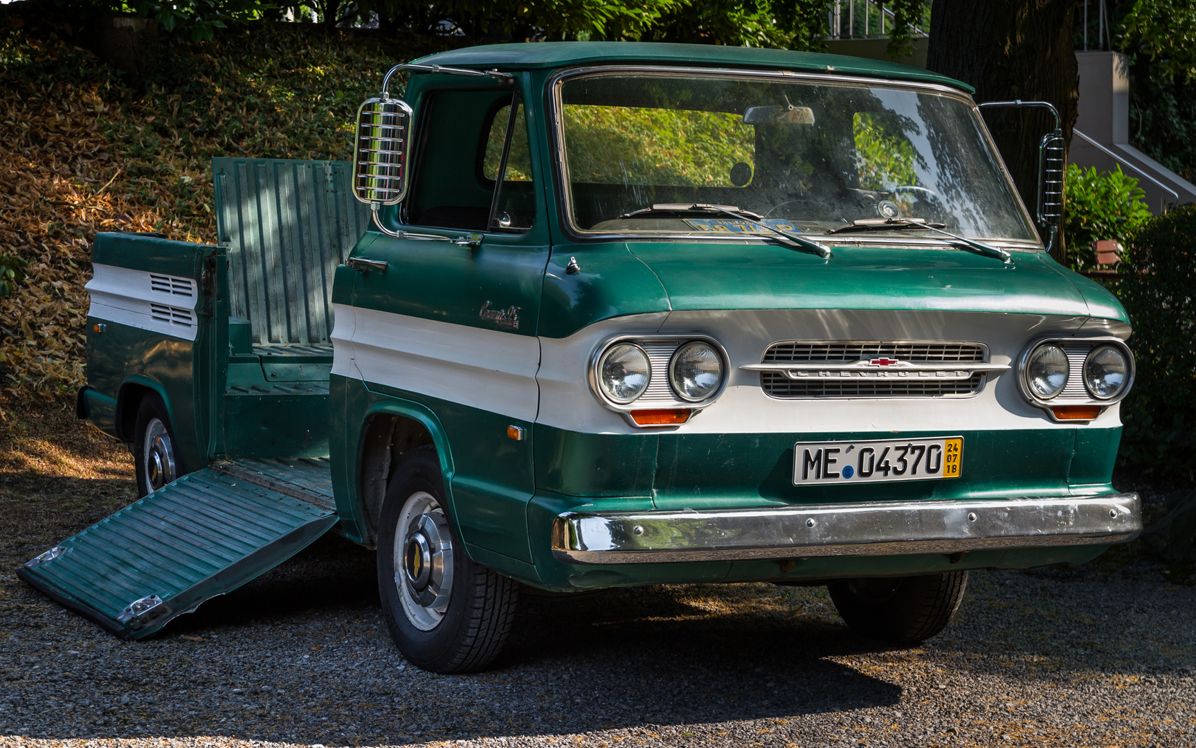 Chevrolet Corvair 95