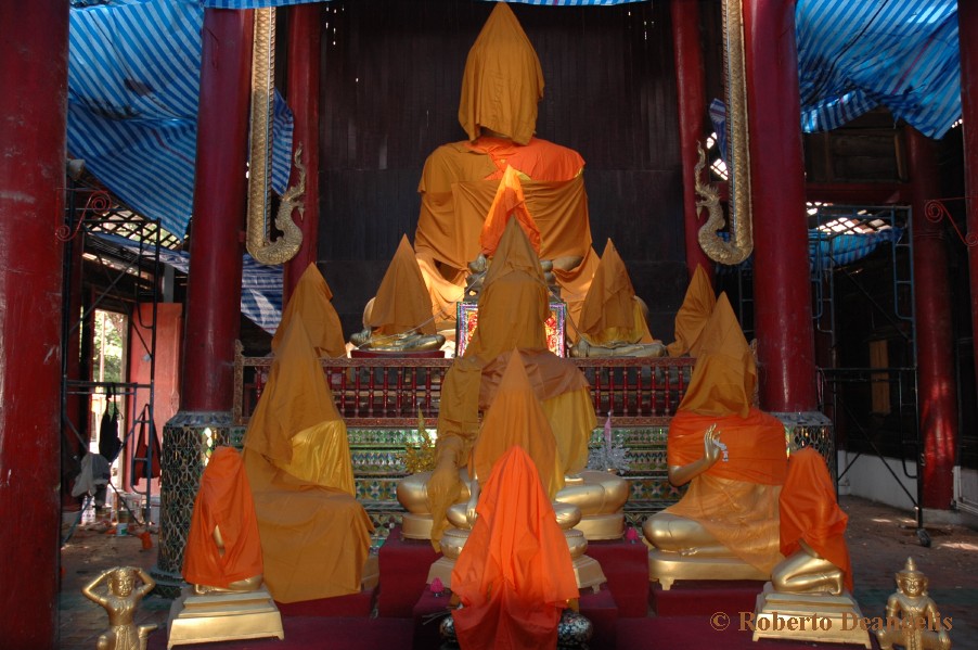 Chiang Mai - Tempio in ristutturazione