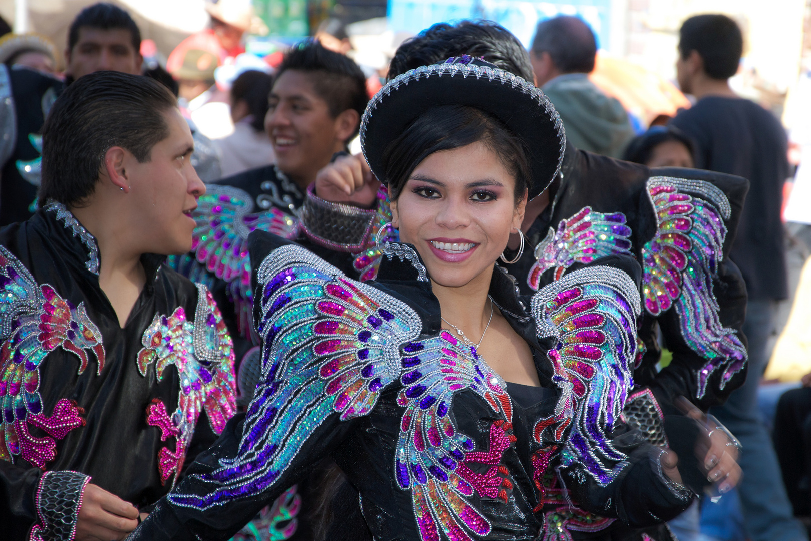 Chica bailando, Gran Poder, La Paz, Bolivia