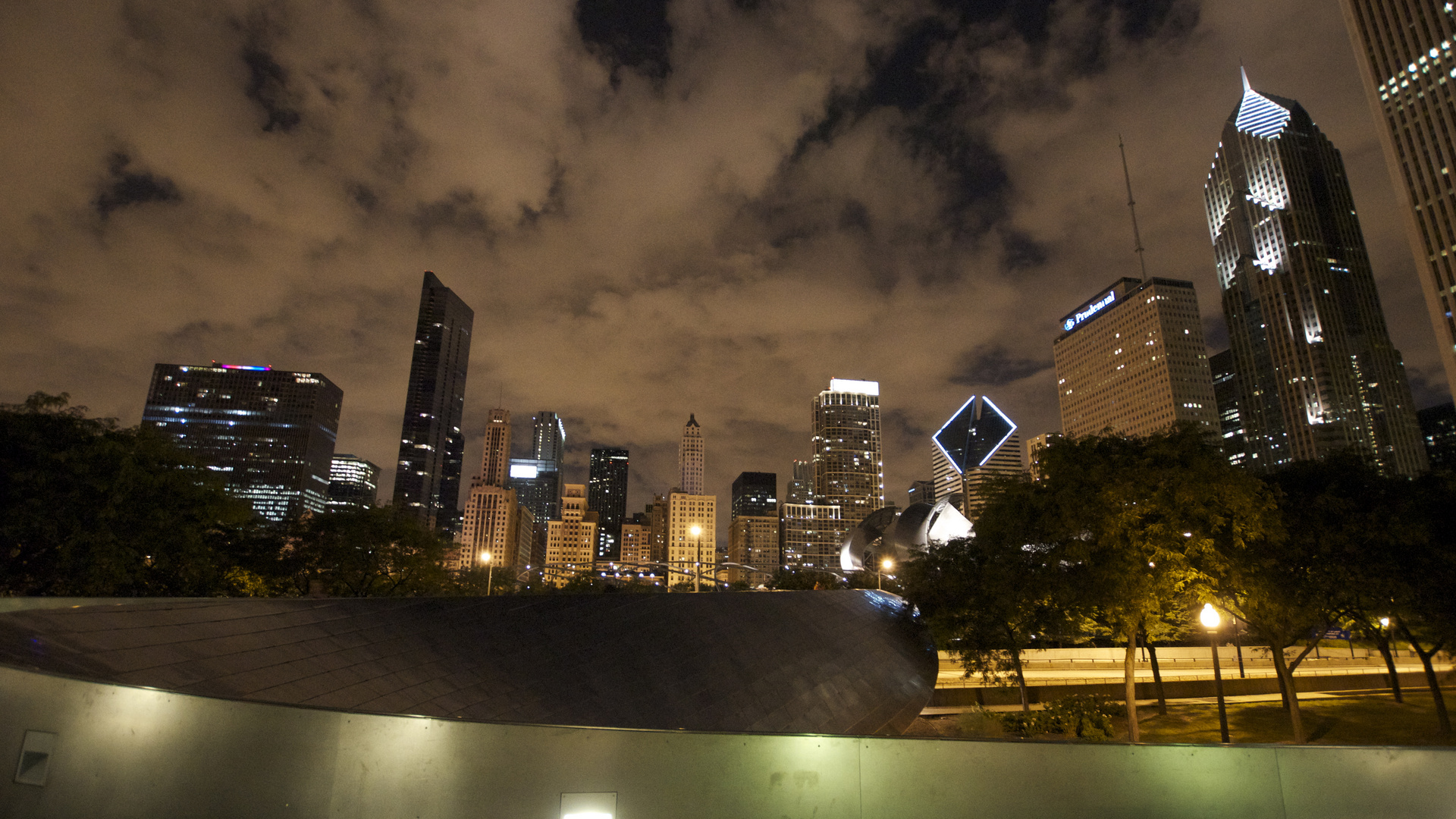 Chicago bei Nacht - Beginn der Route 66