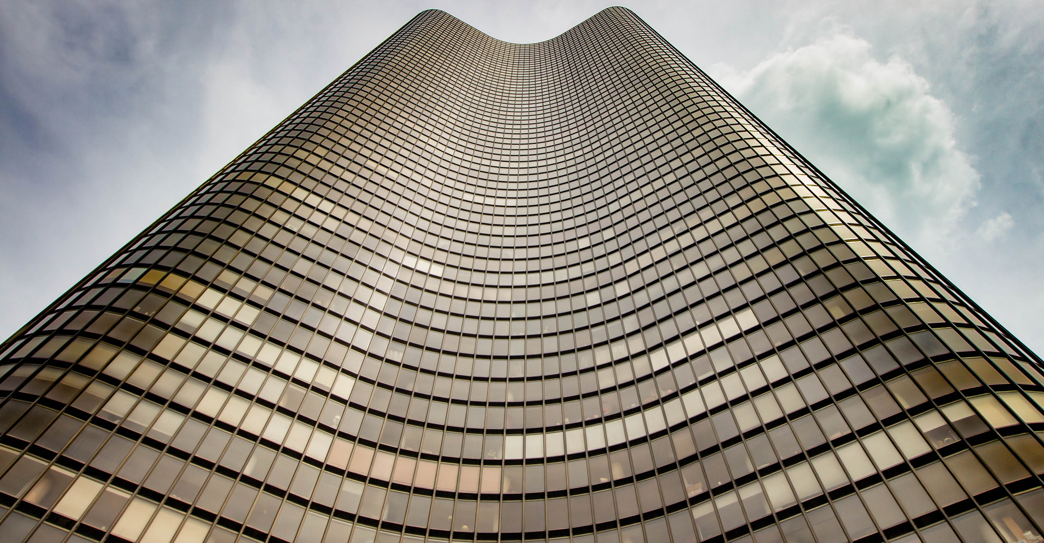 Chicago Lake Point Tower