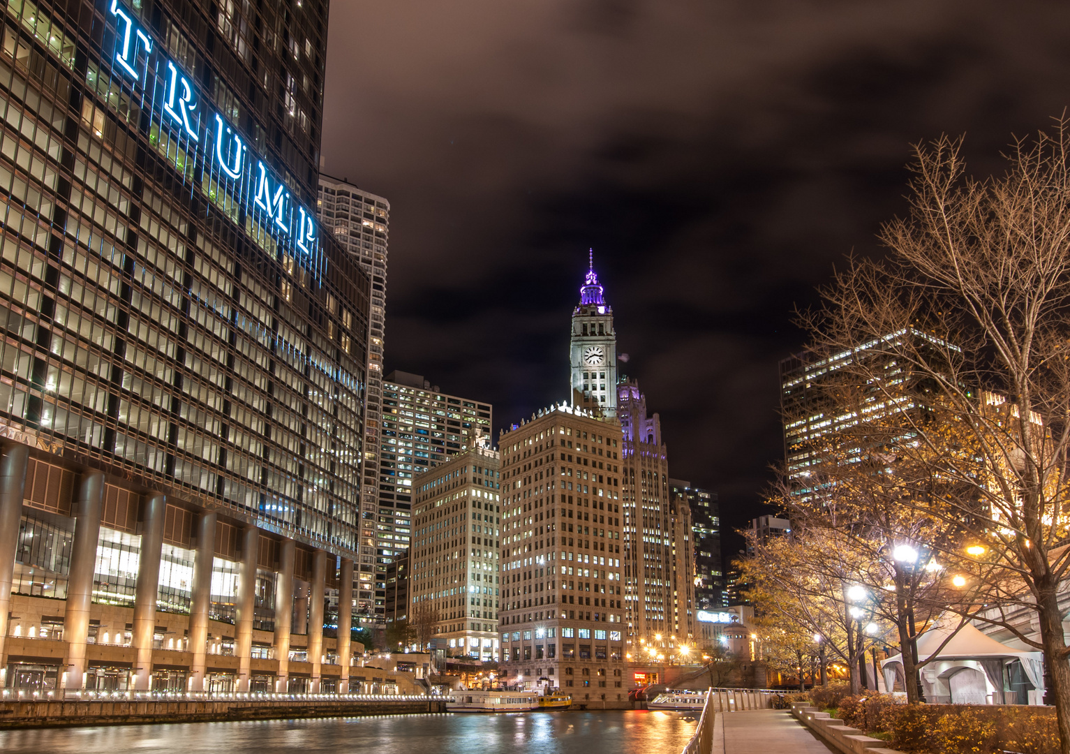 Chicago River at night...