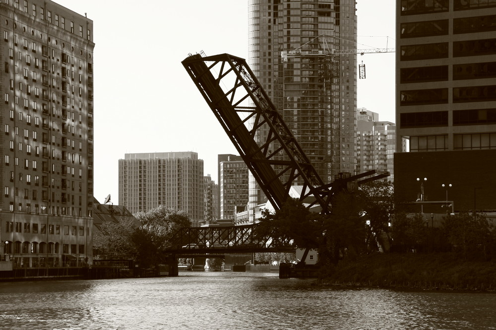 Chicago State Street bridge