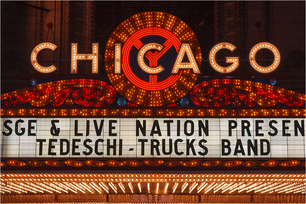 Chicago Theater