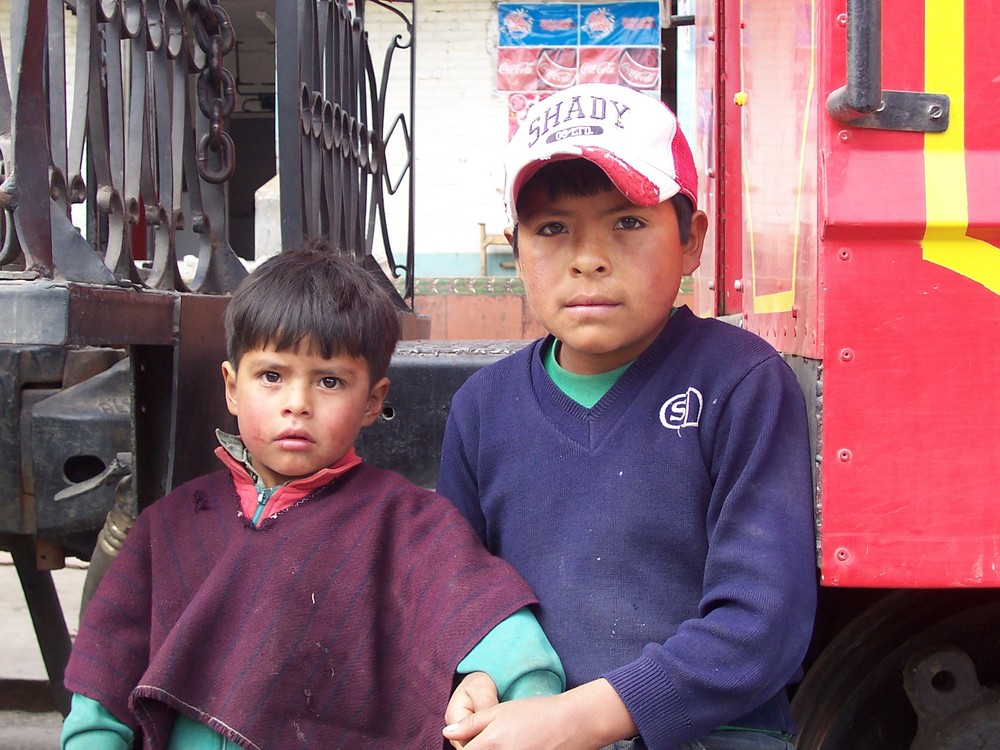 Chicos in Riobamba