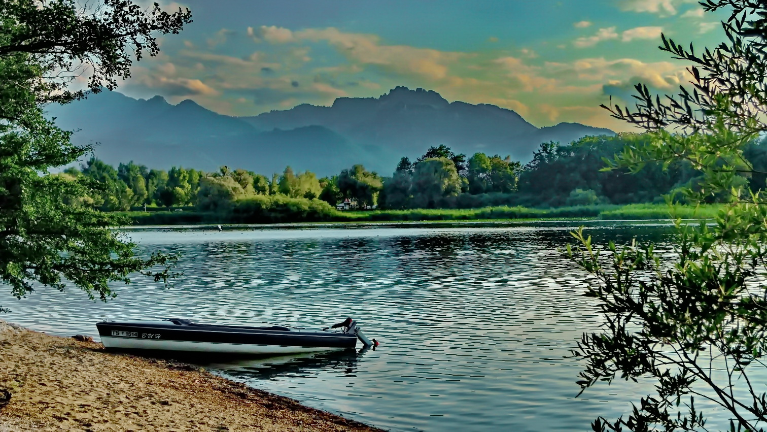 Chiemsee, Feldwieser Bucht mit Kampenwand