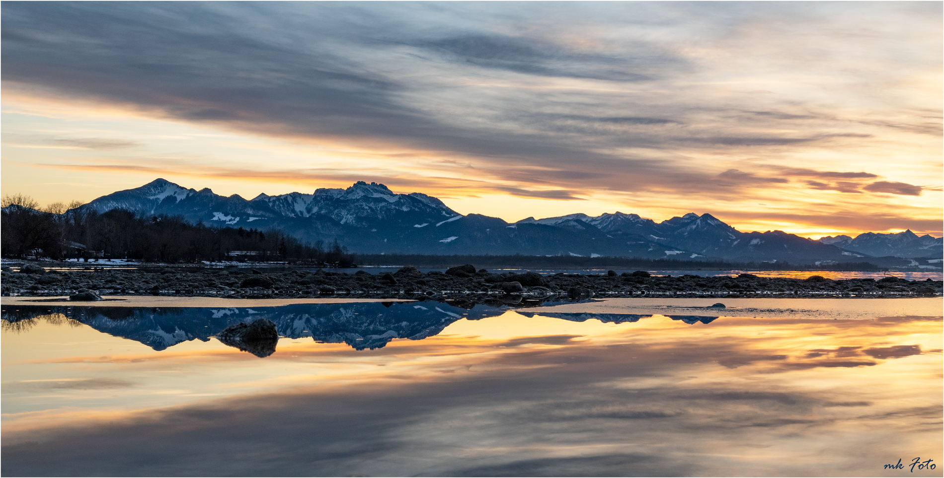 Chiemsee mit Chiemgauer Alpen