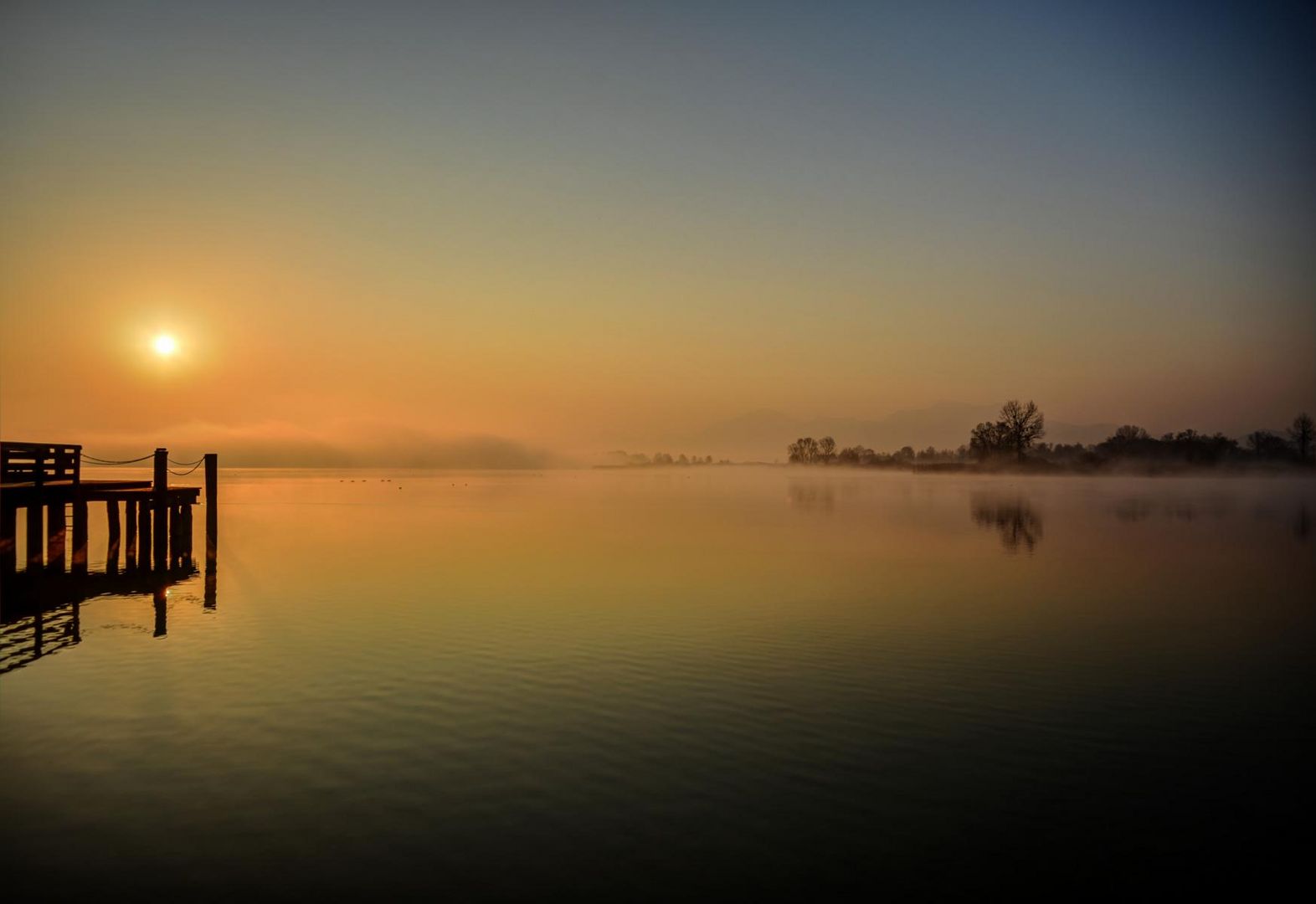 Chiemsee (Rimsting) im Morgengrauen