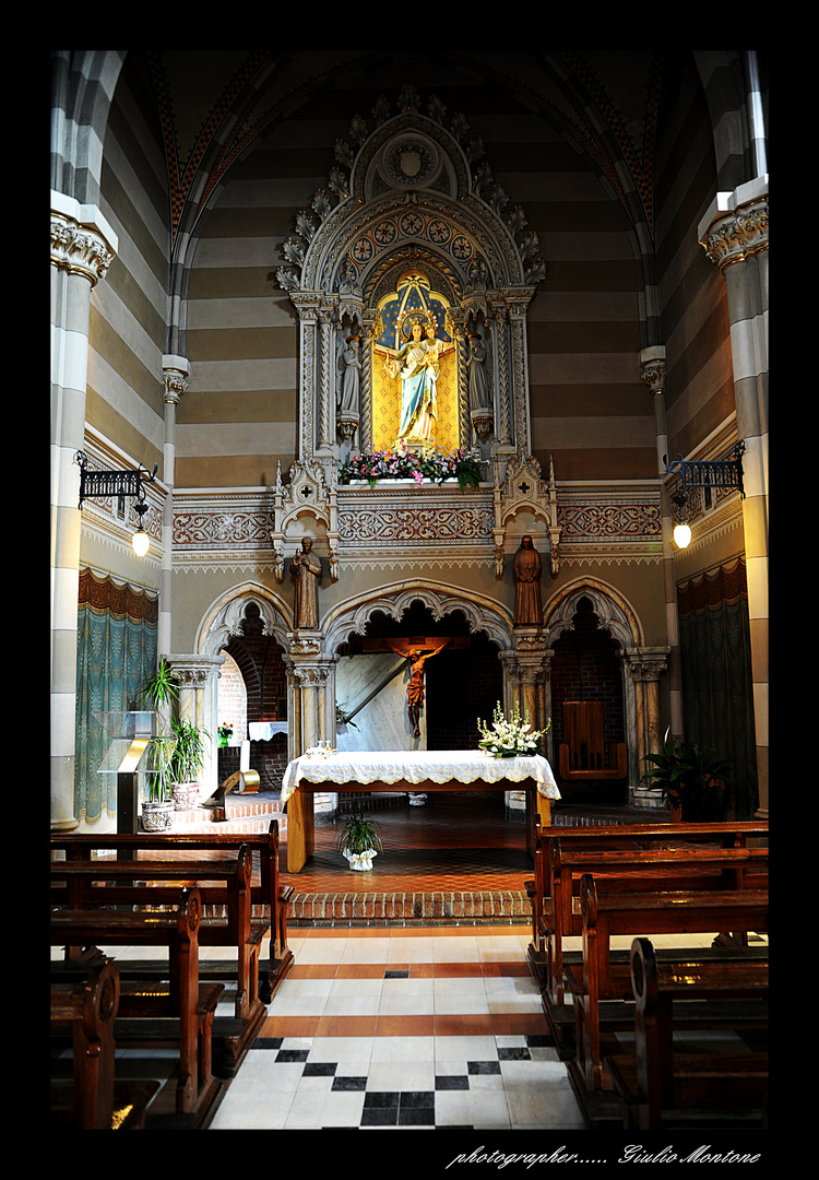 Chiesa Borgata "Becchi"