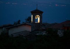 Chiesa di S. Valentino bei Nacht