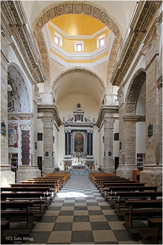 Chiesa di San Michele von innen