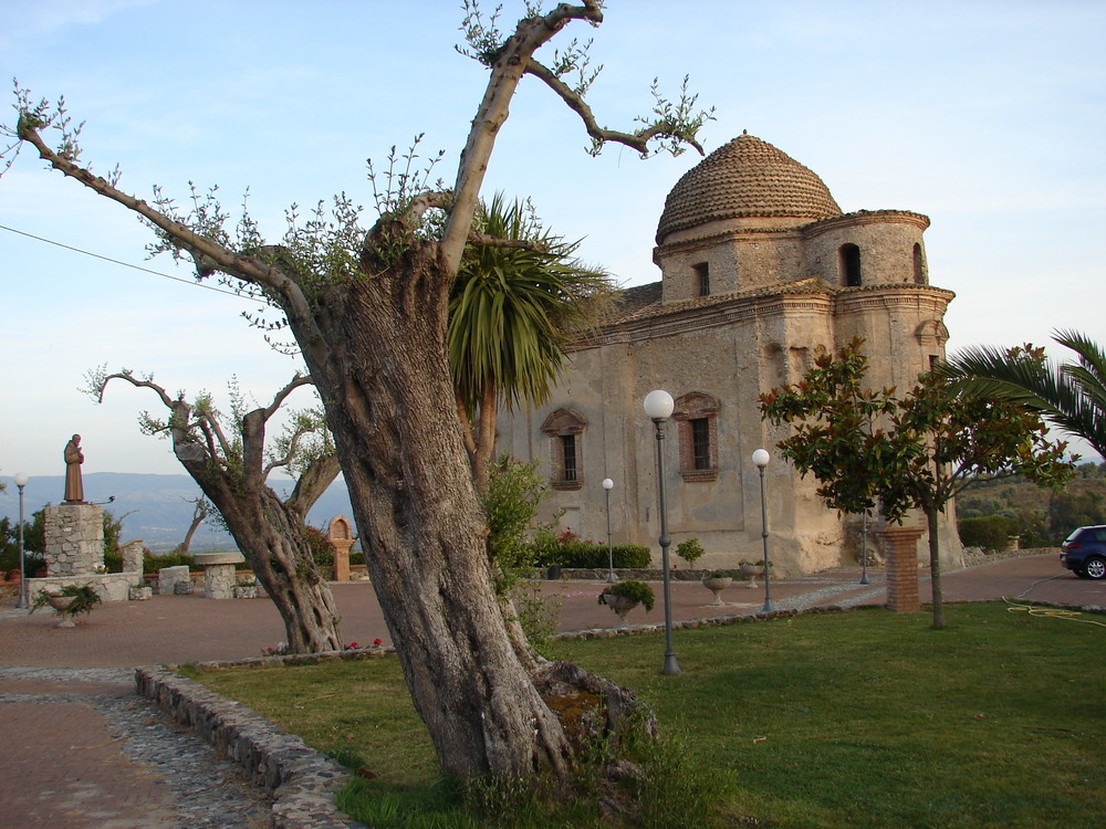 Chiesa di Santa Ruba - San Gregorio D'Ippona - (Vibo V)