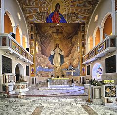Chiesa Maria Santissima Immacoiata mit beeidruckendem Wand-Mosaik
