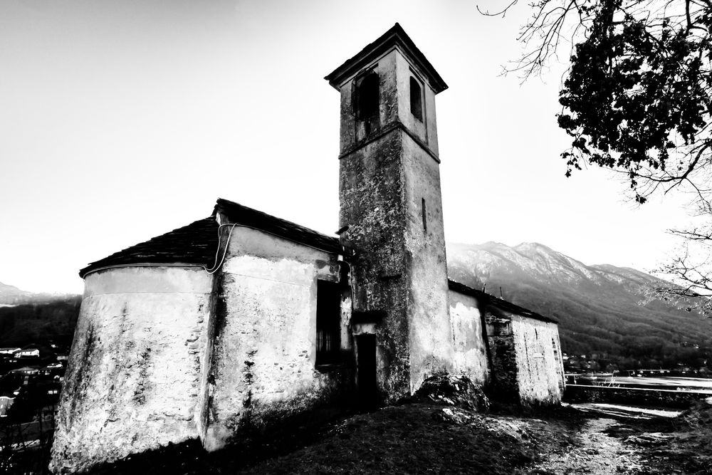 Chiesa Santa Veronica in Castelveccana