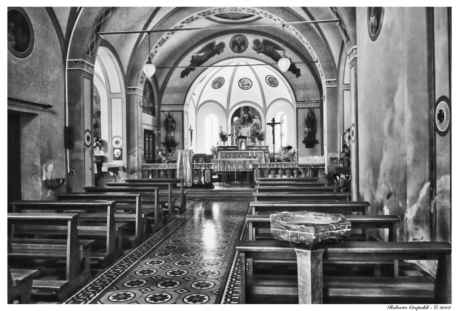 Chiesa Sant'Ambrogio, Arcumeggia, interno