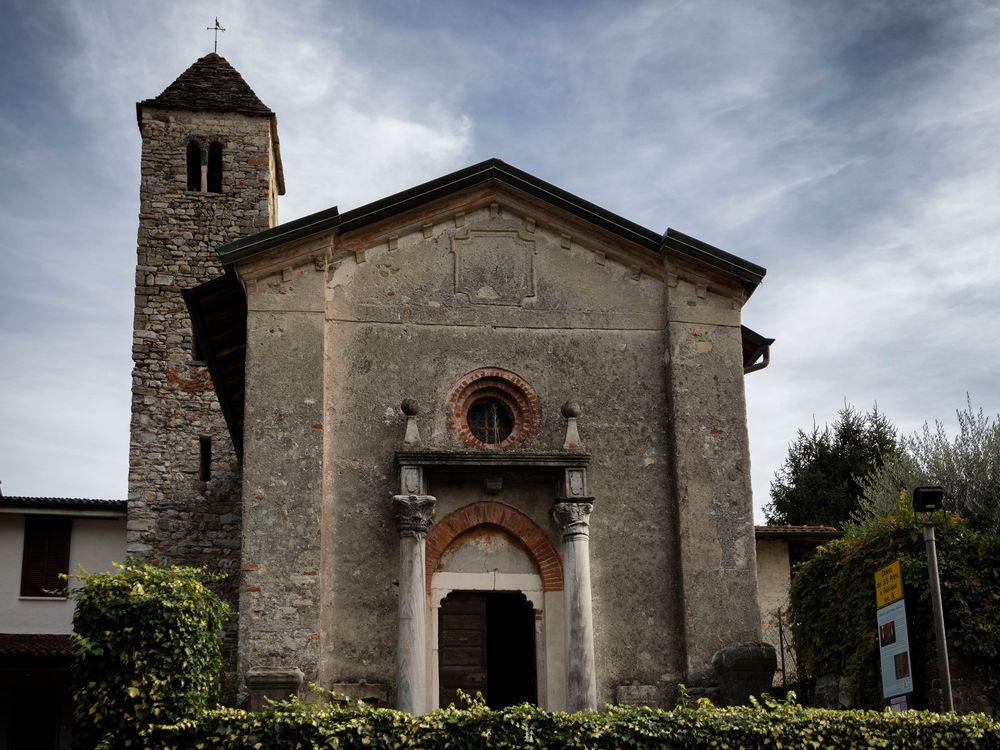 Chiesa SS. Primo e Feliciano, Leggiuno