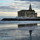 chiesa sul lungomare