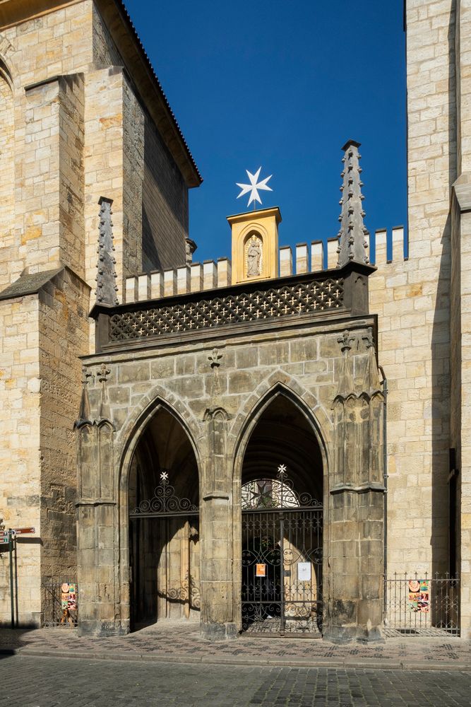 Chiesa Vergine Maria sotto la catena, Praga