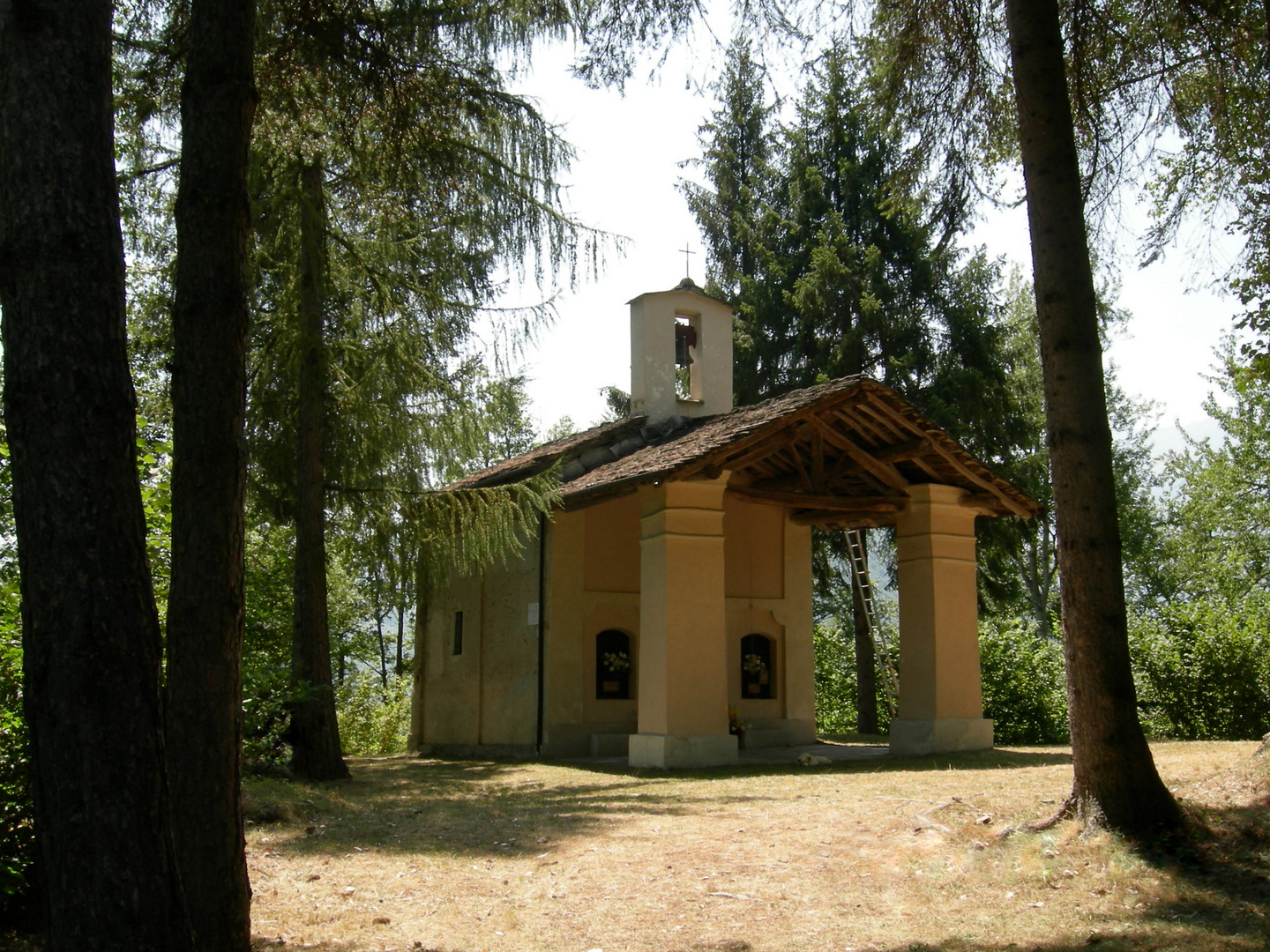 Chiesetta di montagna