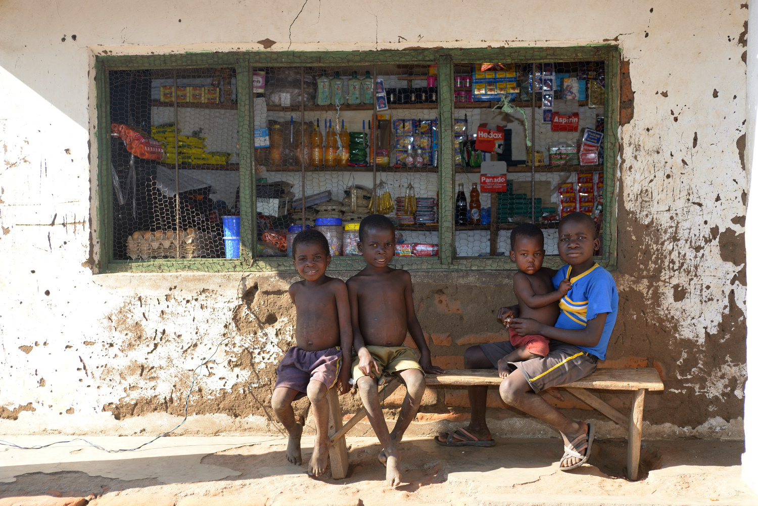 Children in front of the shop