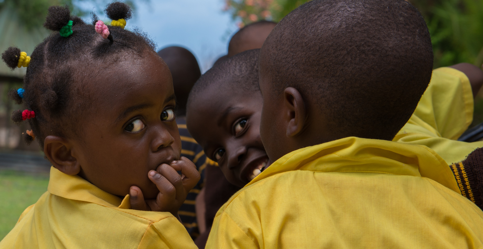 ¦¦ children posing ¦¦