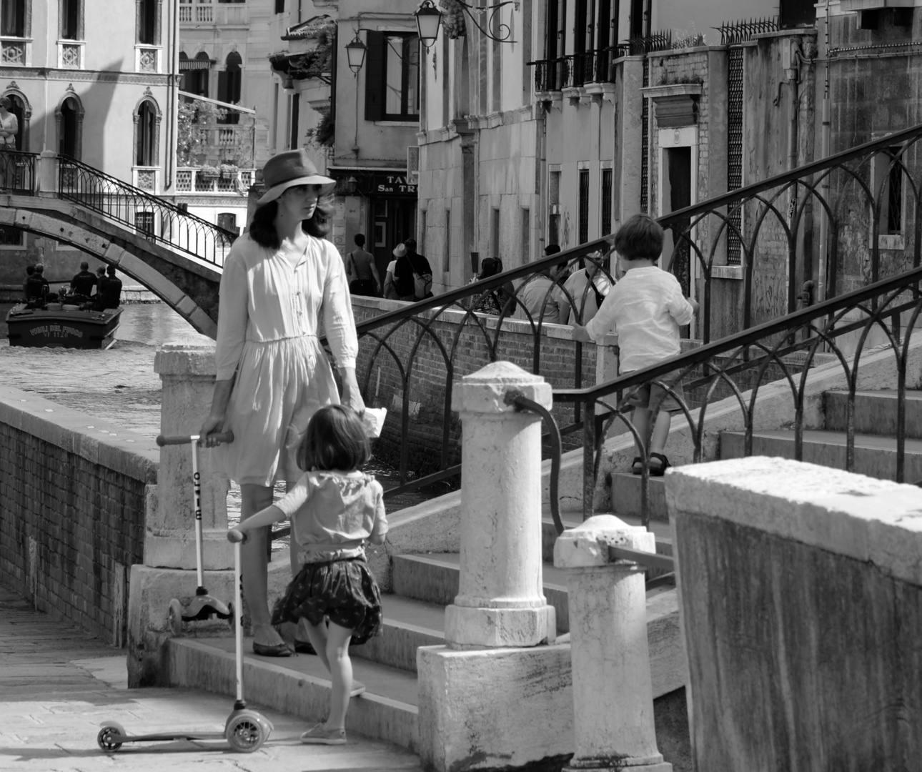 childrens in Venice