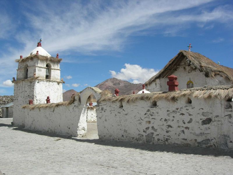 Chile - Kolonialkirche auf 4400 m Höhe