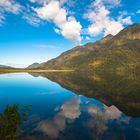 Chile: Parque Pumalín Lago Rio Blanco