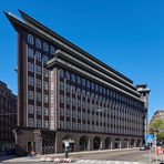 Chilehaus in Hamburg, es besteht aus 4,8 Millionen Ziegelsteinen und 750 Güterwagen Zement. Die...