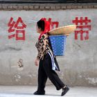China Yunnan Auf dem Weg zur Arbeit