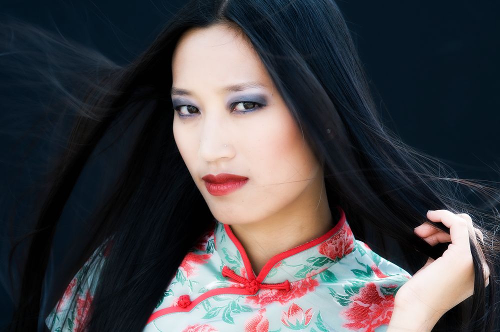 Chinesin im Wind von Claudia Baldassarre 