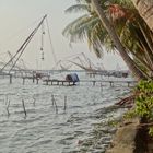 Chinesische Fischernetze in Kerala Südindien.