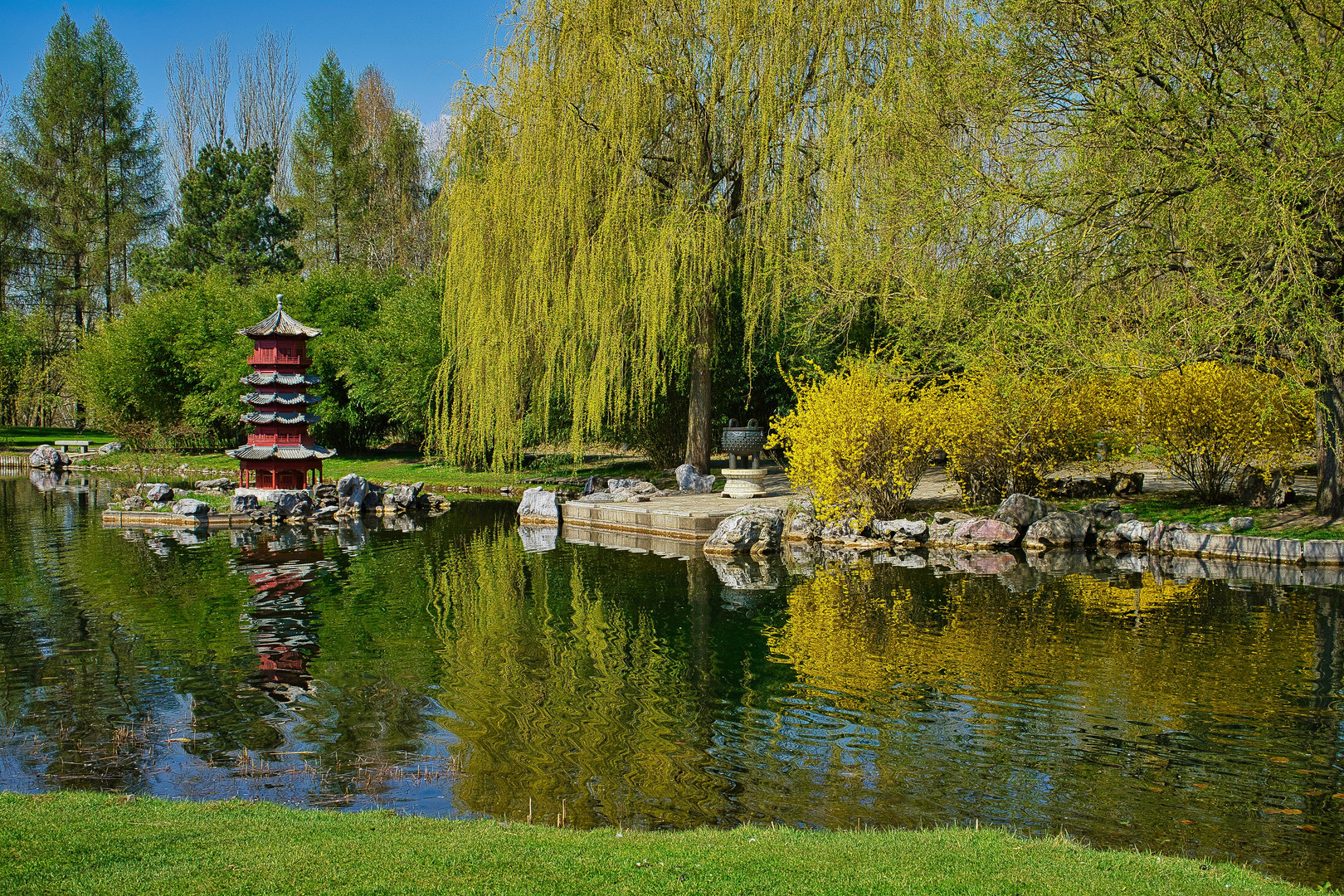 Chinesischer Garten (Bild 5) Spiegeltag