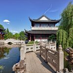Chinesischer Garten mit Teehaus am See