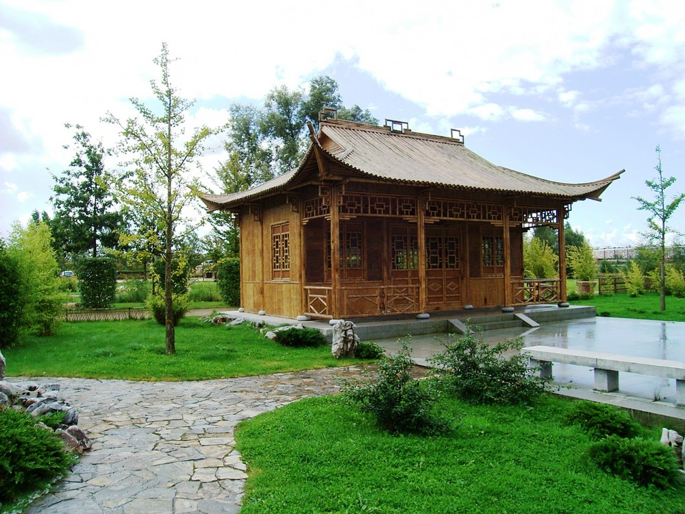 Chinesischer Tempel mitten in Rostock - ega-Park-