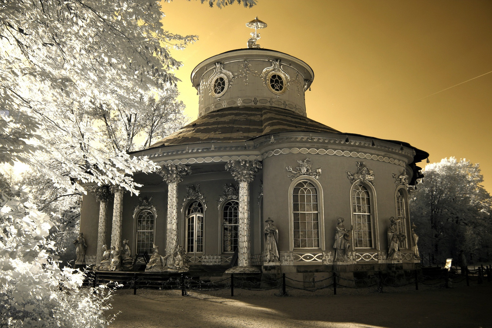 Chinesisches Teehaus im Park Sanssouci