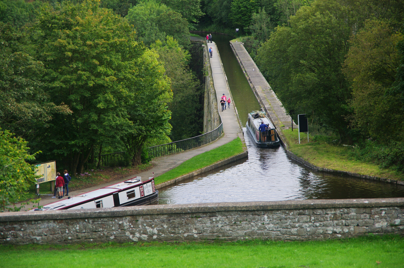 Chirk-Aqueduct des Llangollen canal in Wales von oben