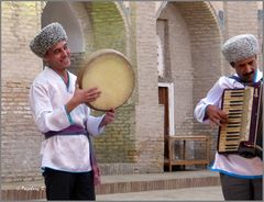 Chiva - Allakulichan-Medrese - Folklore-Abend - Musikanten