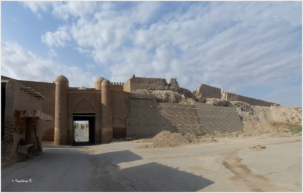Chiva - Stadtmauer - Stadttor Pawlan Darwase - östliche Stadttor